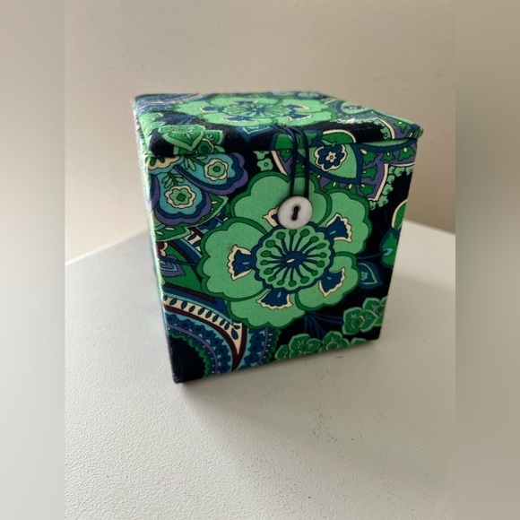 Vera Bradley Blue Rhapsody Glass Ornament with Keepsake Gift Box & Gift Tag 2009 - Picture 4 of 5